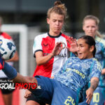 ROTTERDAM, 20-10-2024 ,Varkenoord, Azerion Eredivisie vrouwen, Feyenoord - Ajax (women) , season 2024 / 2025, during the match Feyenoord - Ajax (women), Feyenoord player Esmee de Graaf, Ajax player Daliyah de Klonia